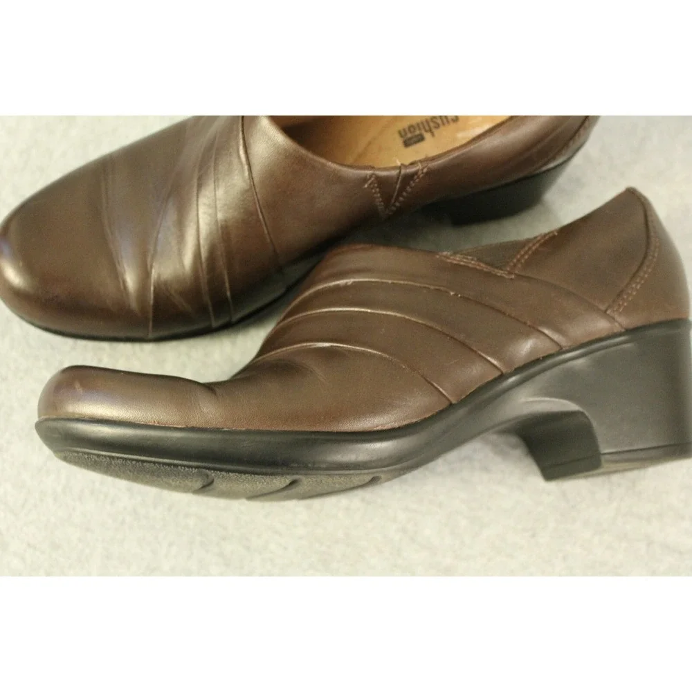Clarks Bendables Brown Leather Zip up‎ Block Heel Ankle Boots Bootie Size 8.5